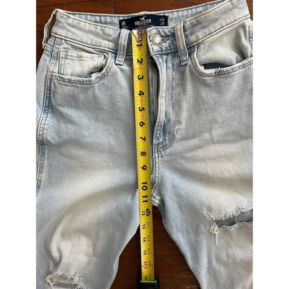 Hollister Ultra High Rise Mom Jeans Light Wash Distressed W24 L27 - Picture 7 of 16